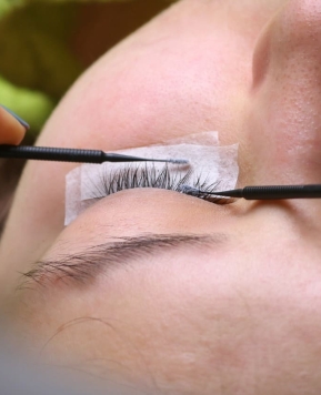 Apa Itu Lash Lift? Ini Manfaatnya