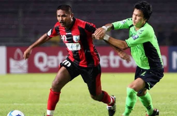 playmaker-Eduard Ivakdalam