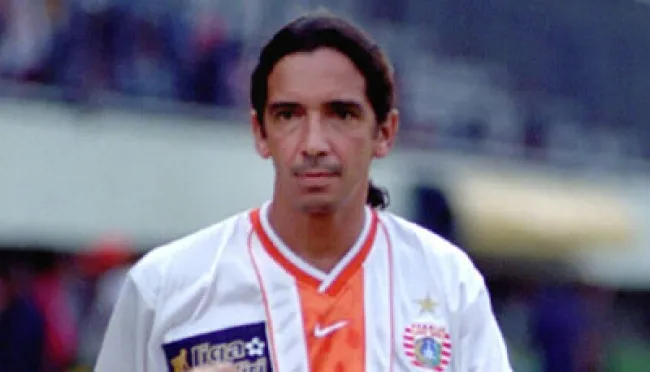 Luciano Leandro-legenda-persija